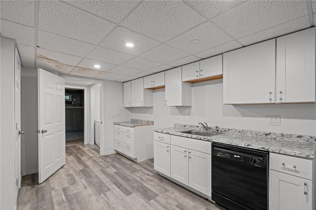31 Hemlock Avenue, Narragansett, RI 02882