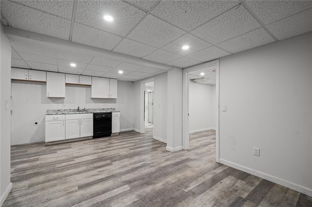 31 Hemlock Avenue, Narragansett, RI 02882