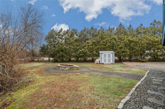 31 Hemlock Avenue, Narragansett, RI 02882