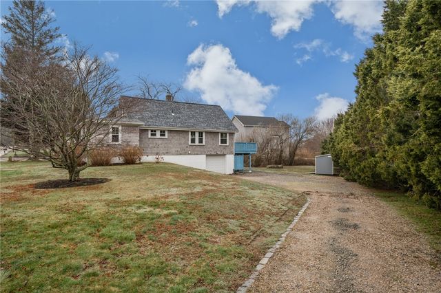 31 Hemlock Avenue, Narragansett, RI 02882
