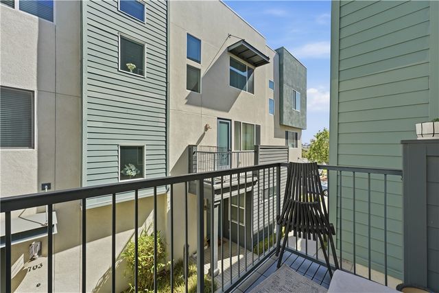 9942 Artesia Boulevard 708, Bellflower, CA 90706
