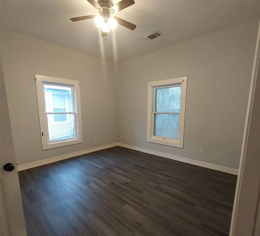 1328 W Woodard Street, Denison, TX 75020