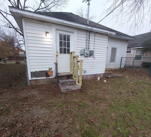 1328 W Woodard Street, Denison, TX 75020