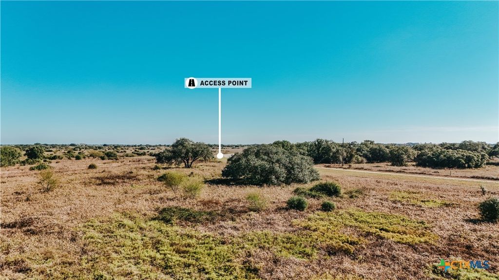 Image 3 of property listing at 5509 FM 444 N, Inez, TX 77968