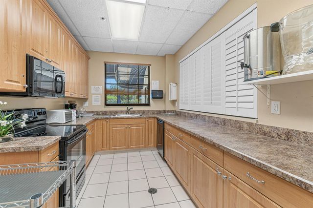 10576 Tropic Palm Avenue 102, Boynton Beach, FL 33437