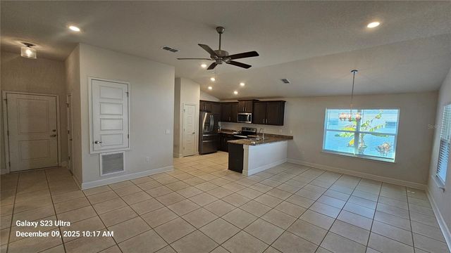 11 BIRCHTREE WAY, Palm Coast, FL 32137