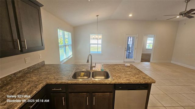 11 BIRCHTREE WAY, Palm Coast, FL 32137