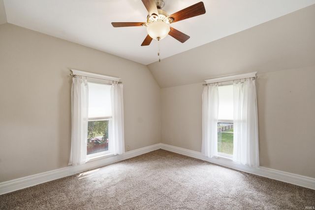 406 W 5th Street, Brookston, IN 47923