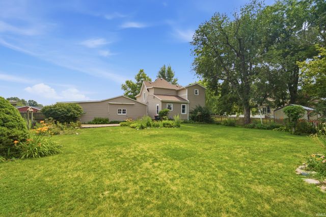 406 W 5th Street, Brookston, IN 47923