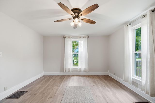 406 W 5th Street, Brookston, IN 47923