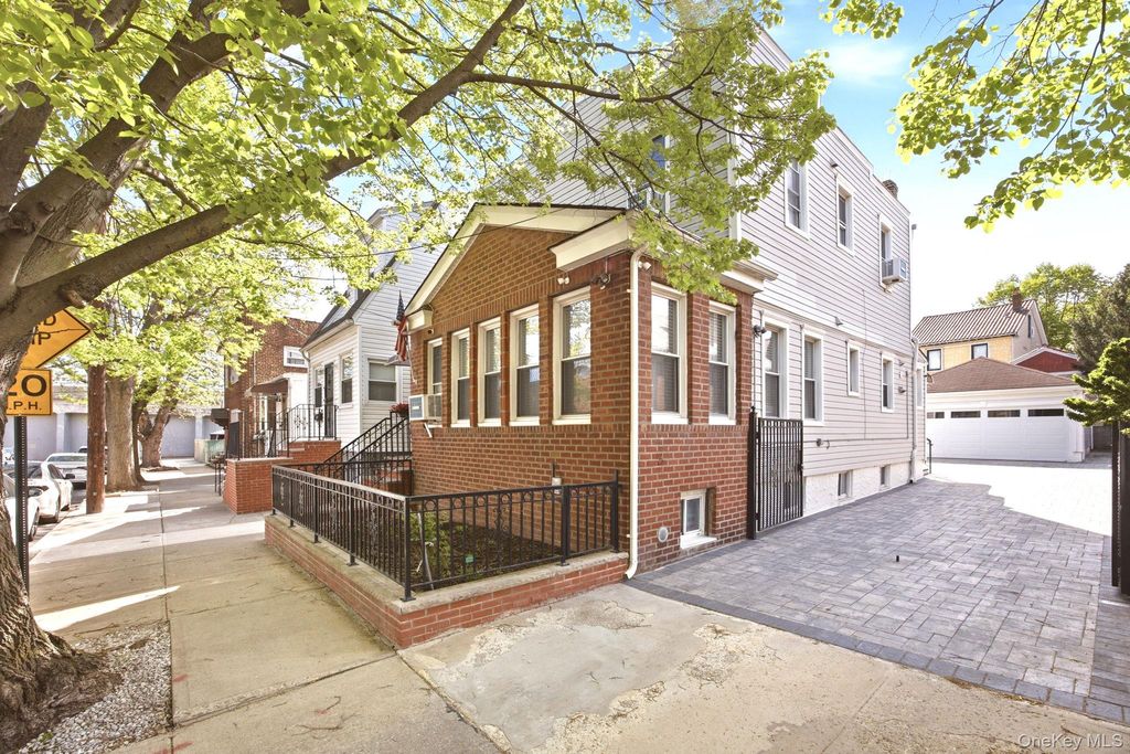 88-38 78th Avenue, Glendale, NY 11385 — photo 2