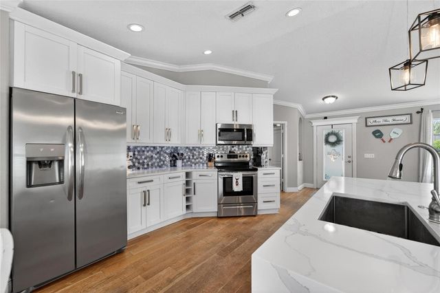 1730 CANOE DRIVE, Lutz, FL 33559