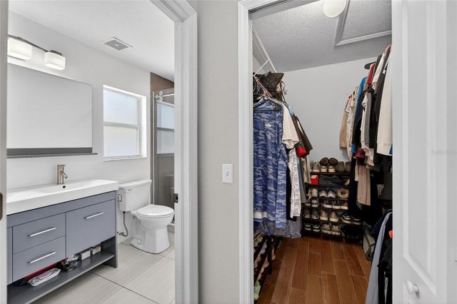 1730 CANOE DRIVE, Lutz, FL 33559