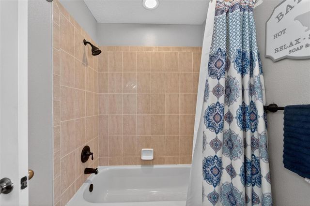 1730 CANOE DRIVE, Lutz, FL 33559