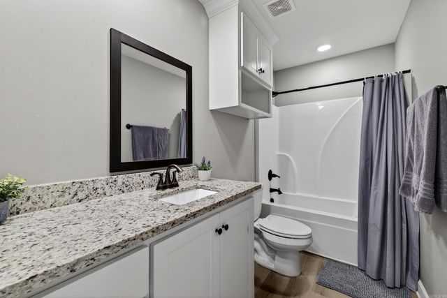 54 Ten Point Ln, Ward, AR 72176