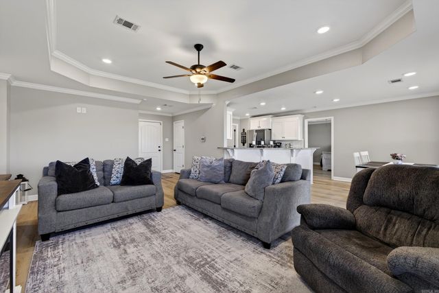 54 Ten Point Ln, Ward, AR 72176