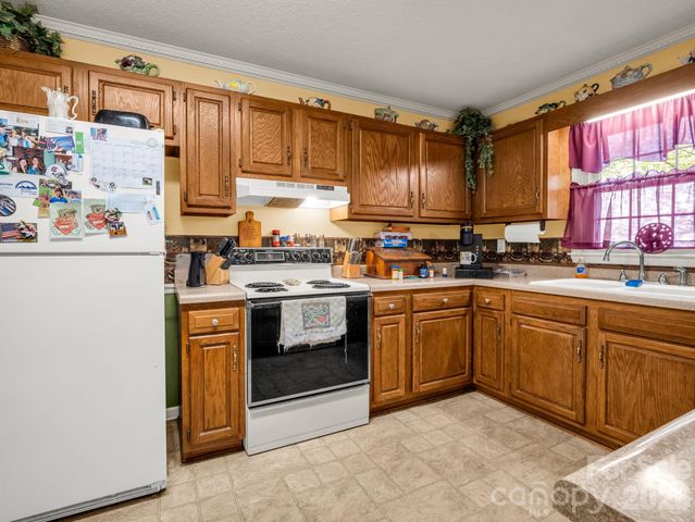 209 Holly Hills Drive, Forest City, NC 28043