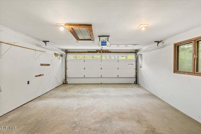 4235 Skyland Lane, Kingsport, TN 37664