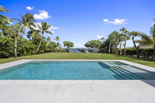 54 S Sewalls Point Road, Sewalls Point, FL 34996