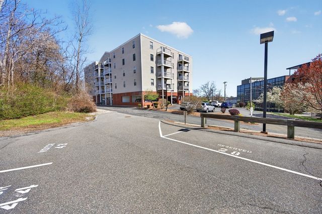 86 East Howard 204, Quincy, MA 02169