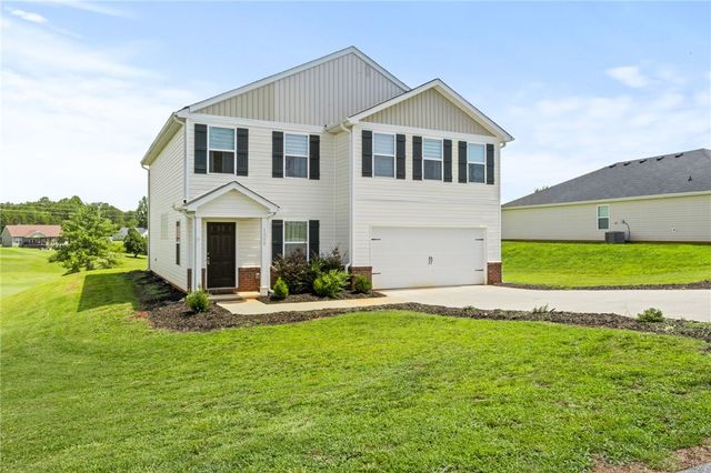 1305 Falcons Drive, Walhalla, SC 29691