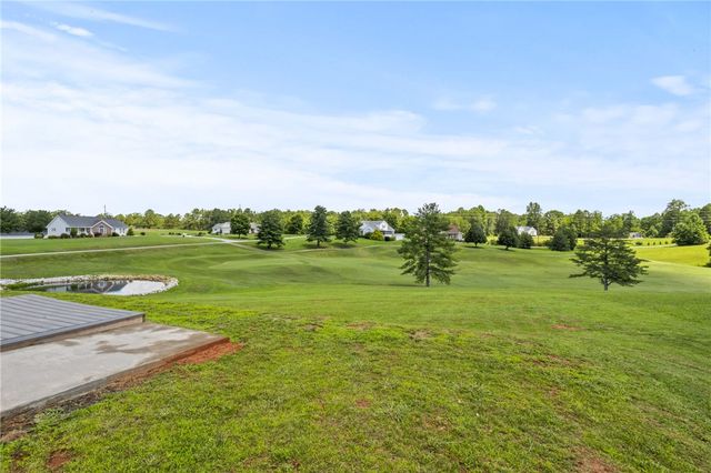 1305 Falcons Drive, Walhalla, SC 29691