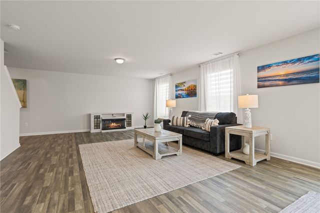1305 Falcons Drive, Walhalla, SC 29691