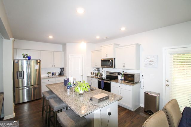 11946 Lovejoy Crossing Way, Hampton, GA 30228