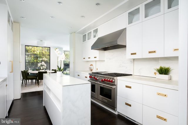 5431 POTOMAC AVE NW, Washington, DC 20016