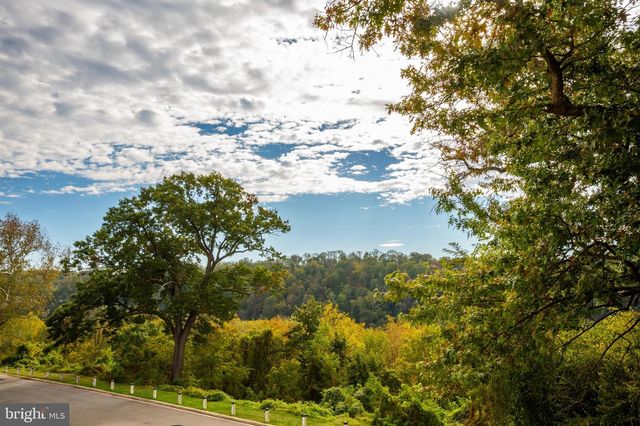 5431 POTOMAC AVE NW, Washington, DC 20016