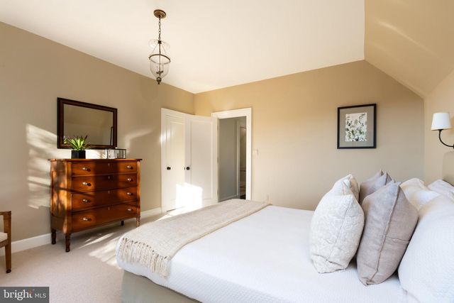 5431 POTOMAC AVE NW, Washington, DC 20016