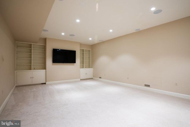 5431 POTOMAC AVE NW, Washington, DC 20016