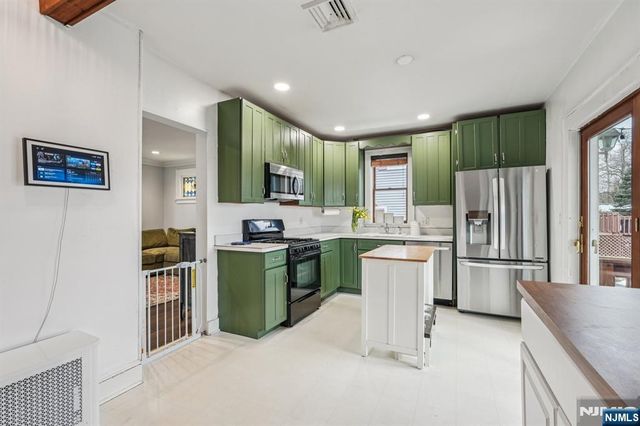 392 Lehigh Street, Wyckoff, NJ 07481