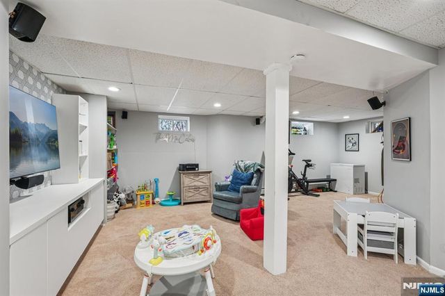 392 Lehigh Street, Wyckoff, NJ 07481