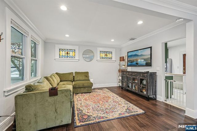 392 Lehigh Street, Wyckoff, NJ 07481