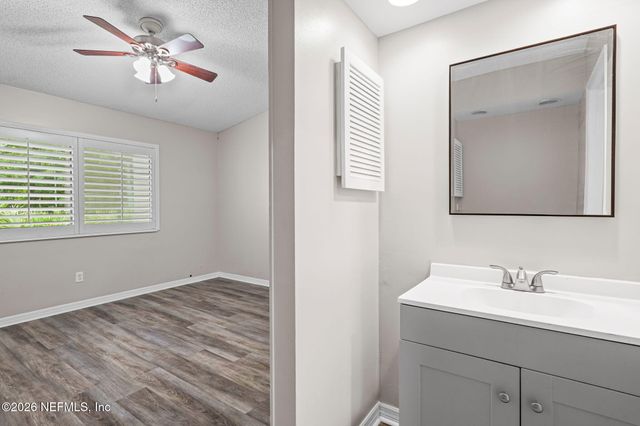 7620 BAYMEADOWS 2245, Jacksonville, FL 32256