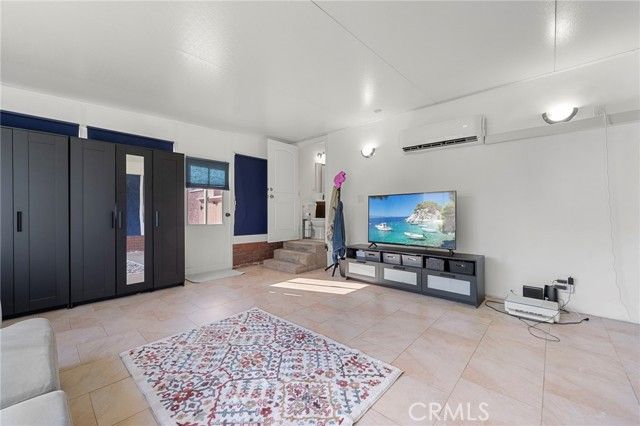 2412 Del Amo, Lakewood, CA 90712