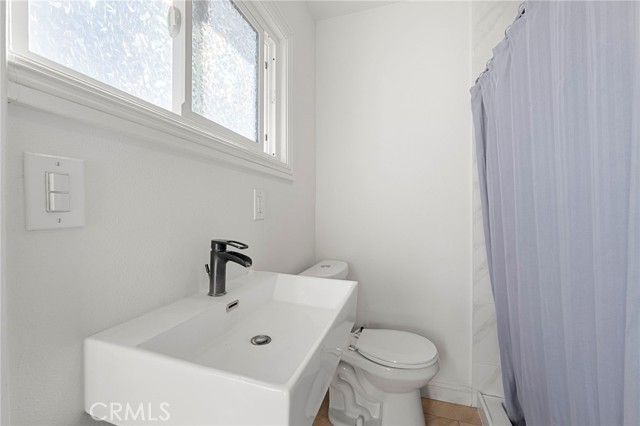 2412 Del Amo, Lakewood, CA 90712