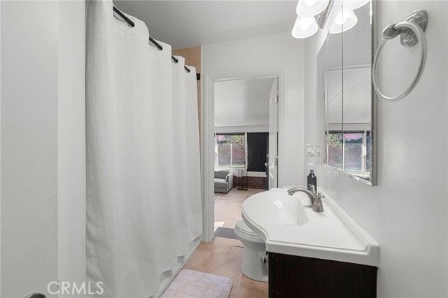 2412 Del Amo, Lakewood, CA 90712