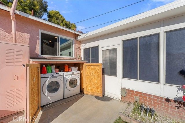 2412 Del Amo, Lakewood, CA 90712