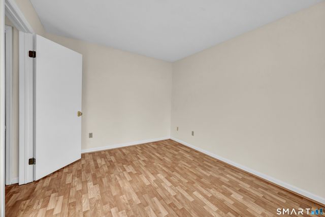 925 Oronoke Road 14F, Waterbury, CT 06708