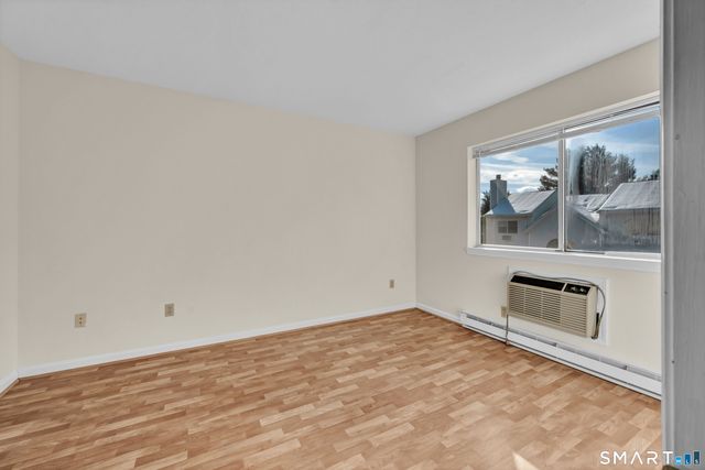 925 Oronoke Road 14F, Waterbury, CT 06708