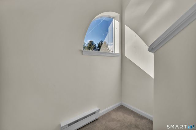 925 Oronoke Road 14F, Waterbury, CT 06708