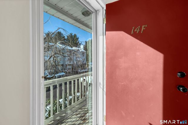 925 Oronoke Road 14F, Waterbury, CT 06708