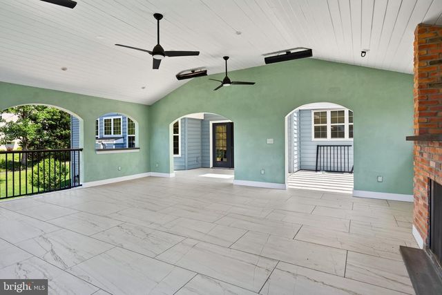 18 PUTTER LANE, Pottstown, PA 19464