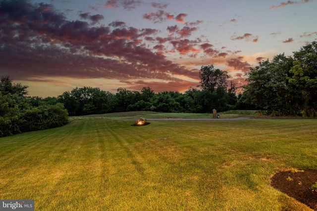 18 PUTTER LANE, Pottstown, PA 19464