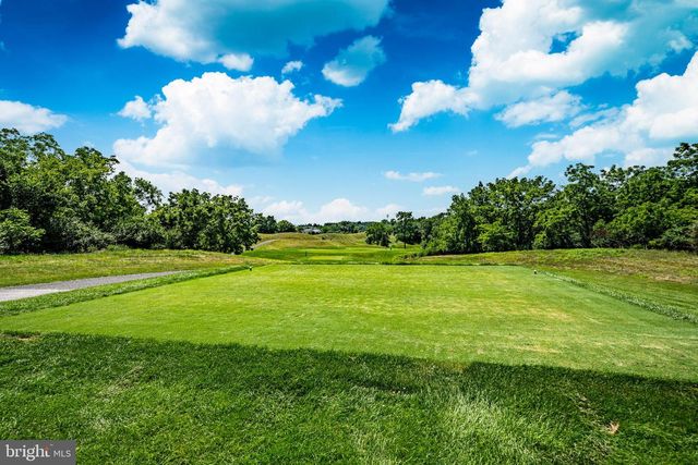 18 PUTTER LANE, Pottstown, PA 19464