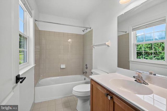 18 PUTTER LANE, Pottstown, PA 19464