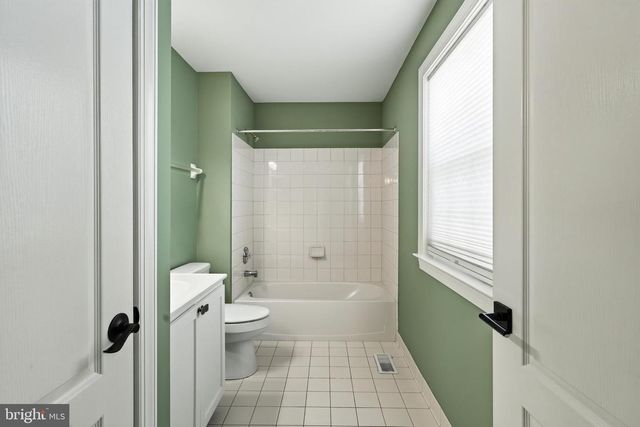 18 PUTTER LANE, Pottstown, PA 19464