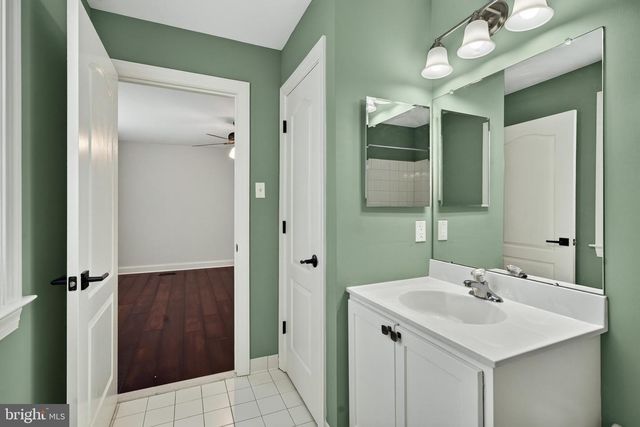 18 PUTTER LANE, Pottstown, PA 19464